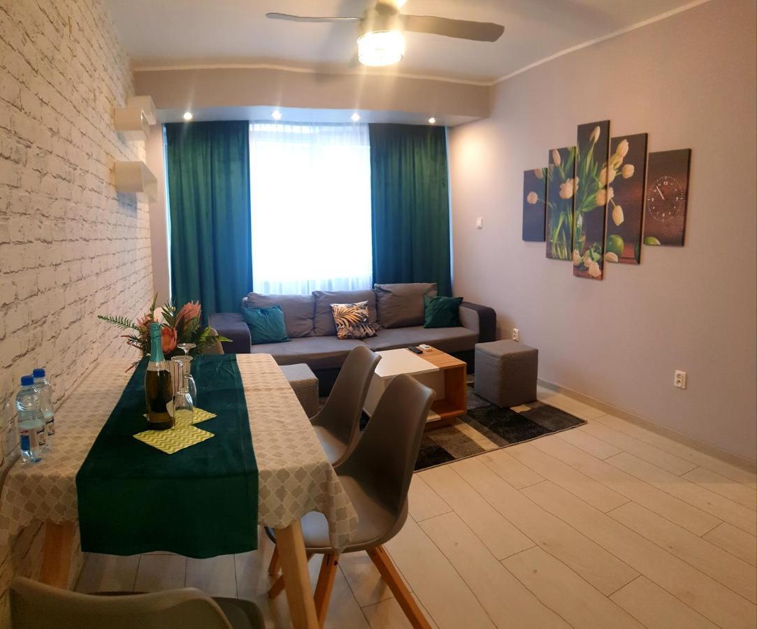 Apartament 2+2 โคนิน ภายนอก รูปภาพ