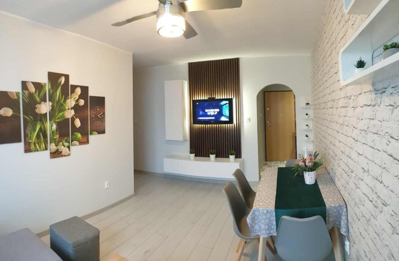 Apartament 2+2 โคนิน ภายนอก รูปภาพ